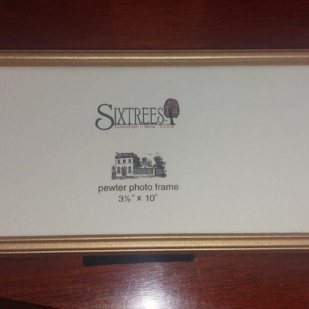Decorative Photo Frame - Picture 2 of 3